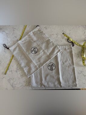 Hermès Beige Canvas Drawstring Dust Bags (Set of 2)